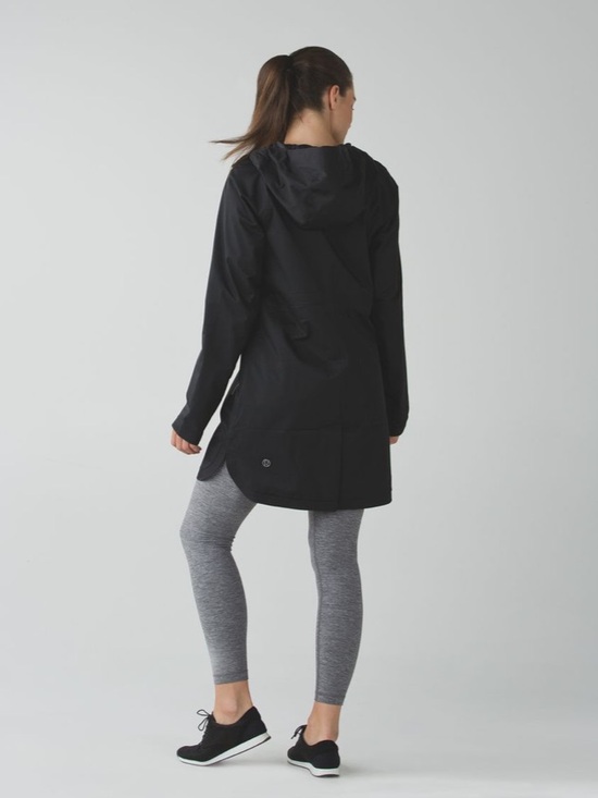 lululemon athletica Jackets & Blazers - Lululemon Definitely Raining Jacket
Black size 6